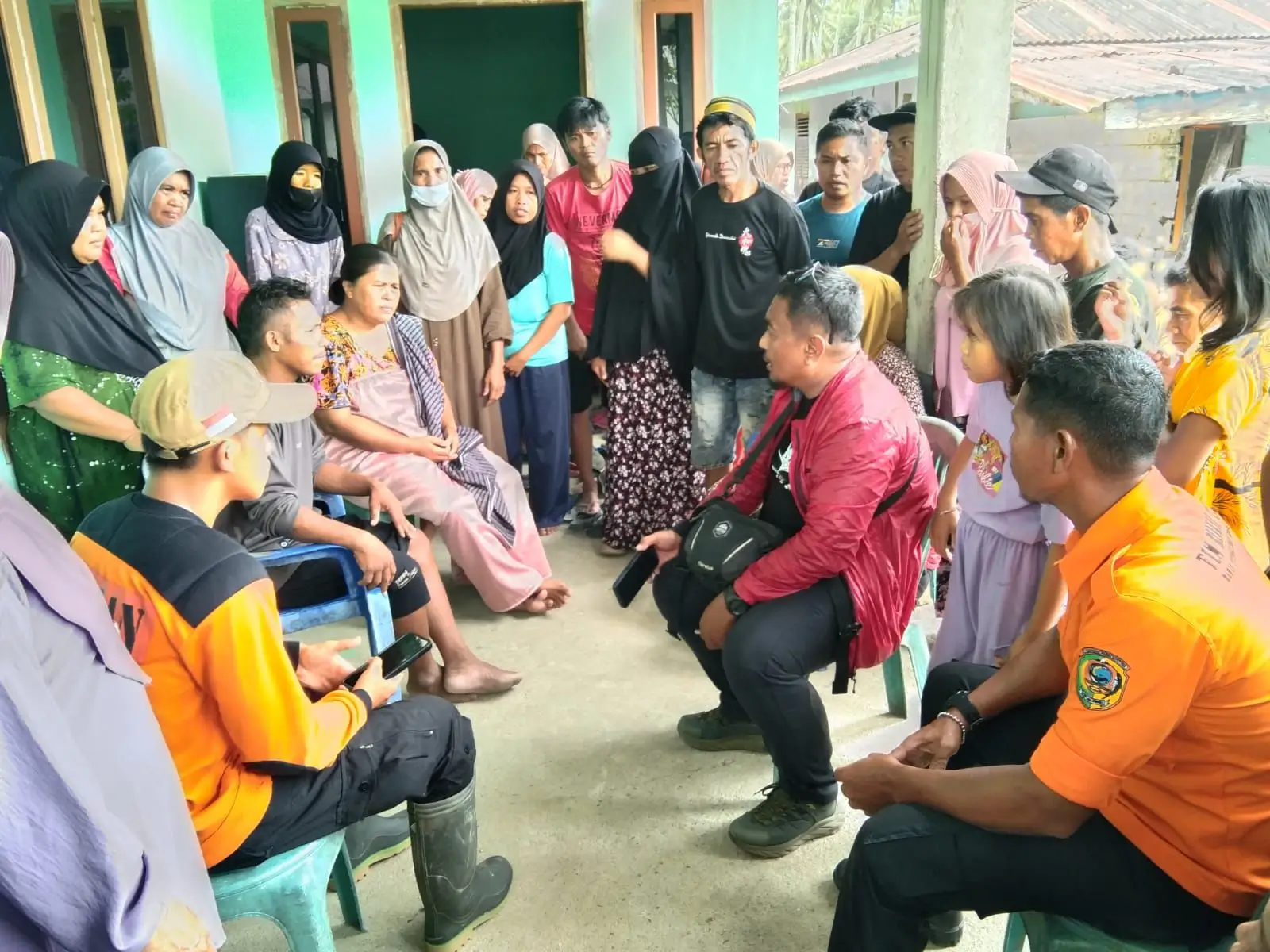 Tanah Longsor di Kabupaten Parigi Moutong, Sulawesi Tengah, Tim Gabungan Masih Lakukan Pencarian Korban